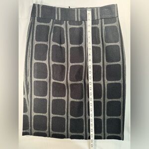 Trina Turk Black and Gray Geometric Pencil Skirt 24”